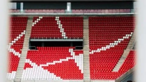 广州队逆袭中甲冲超关键战，仅以2分差距落后升级区